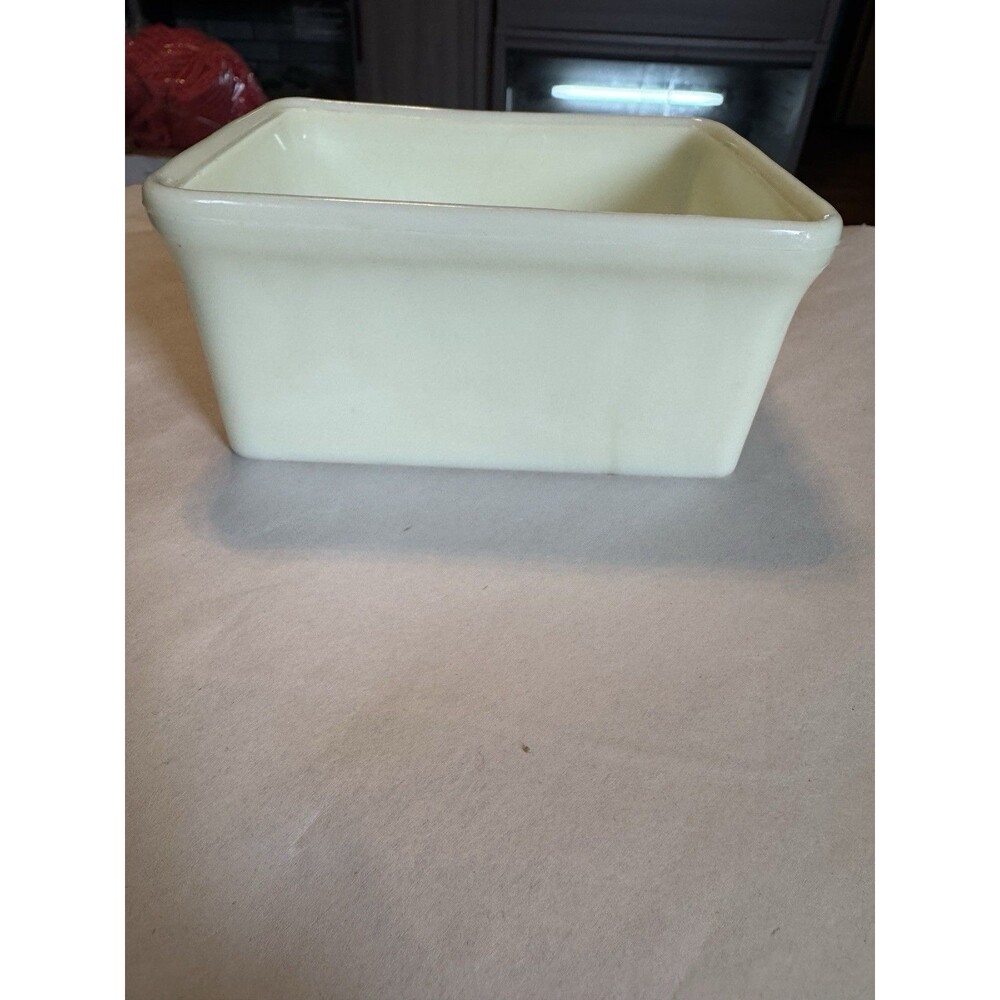 McKee URANIUM custard GLASS Rectangle REFRIGERATOR Dishes 5"x4” NO LIDS